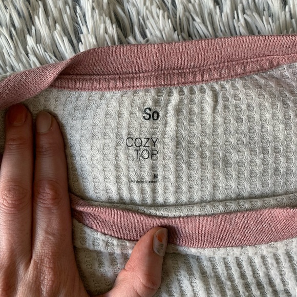 VEUC SO Gray and Pink Long Sleeve Shirt - Picture 6 of 6